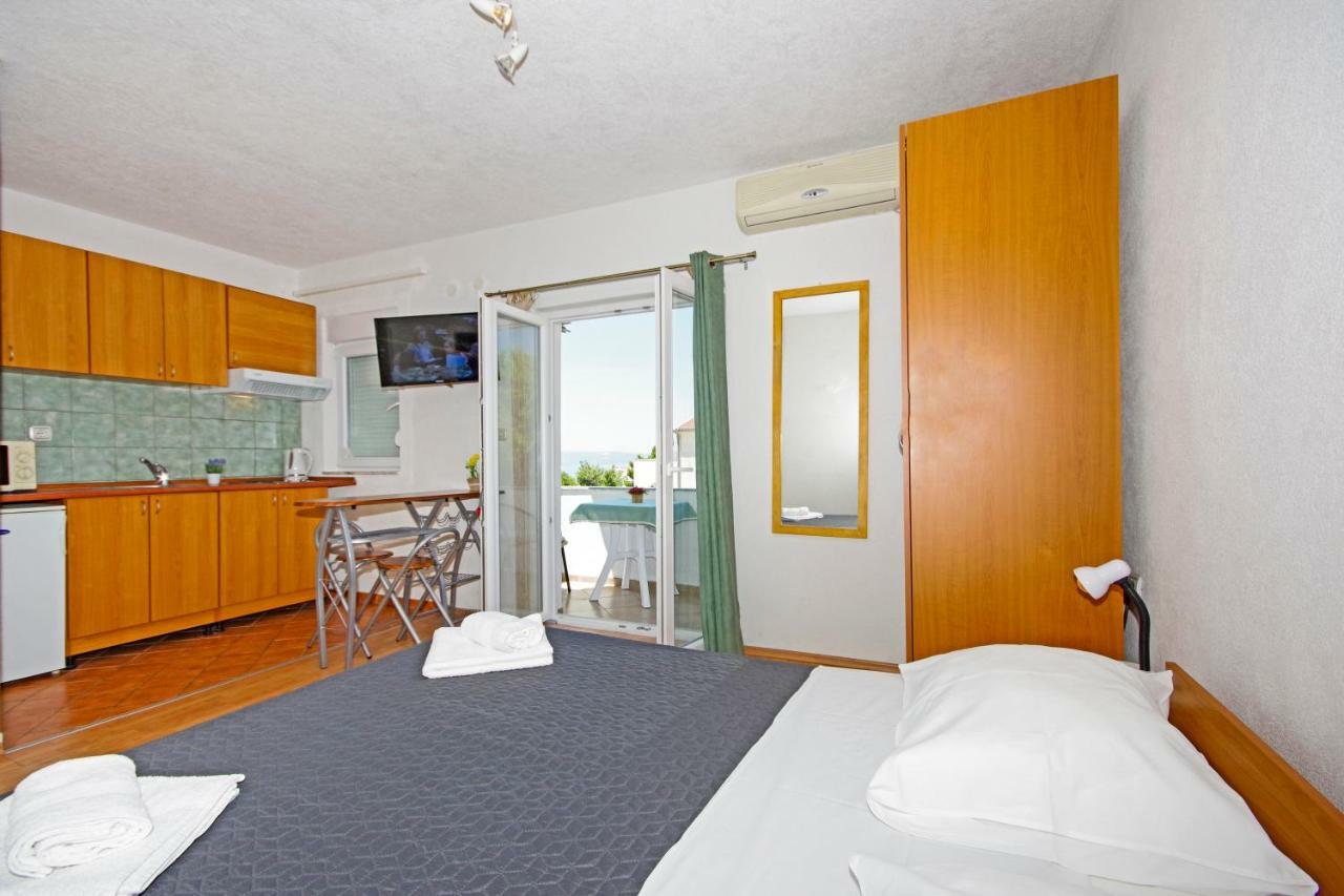 Apartments Solis Makarska Esterno foto