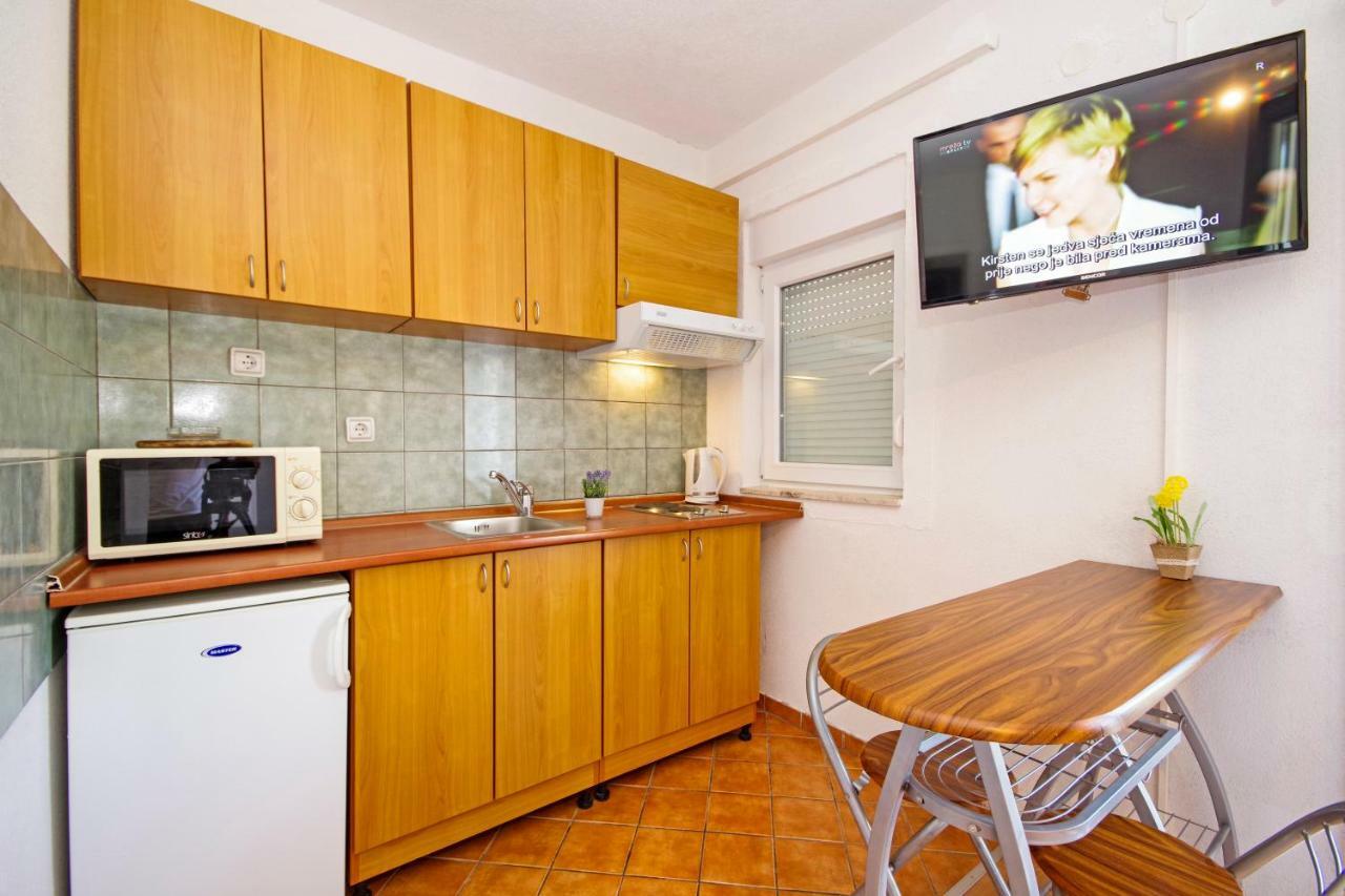 Apartments Solis Makarska Esterno foto